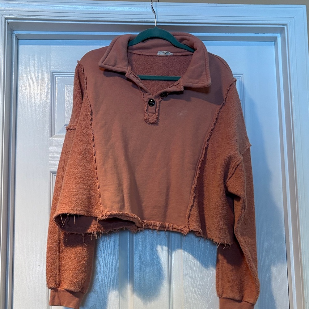 Easel Women's Button-Up Cropped Sweatshirt